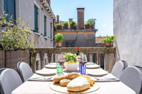 Ca' Dell'Artista Apartment with Terrace